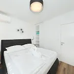 Tin Lägenhetshotell