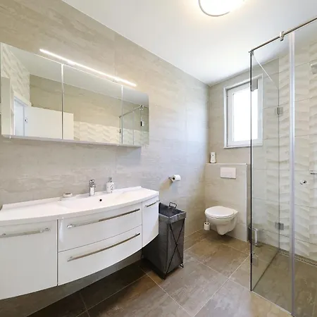 Apartmanhotel Tin