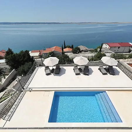 Aparthotel Tin *