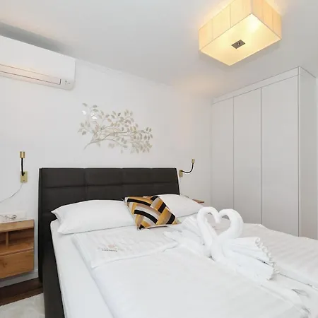 Apartmanhotel Tin